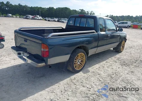 1997 Toyota Tacoma Xtracab z USA, uszkodzony, nr VIN 4TAVL52N3VZ226860